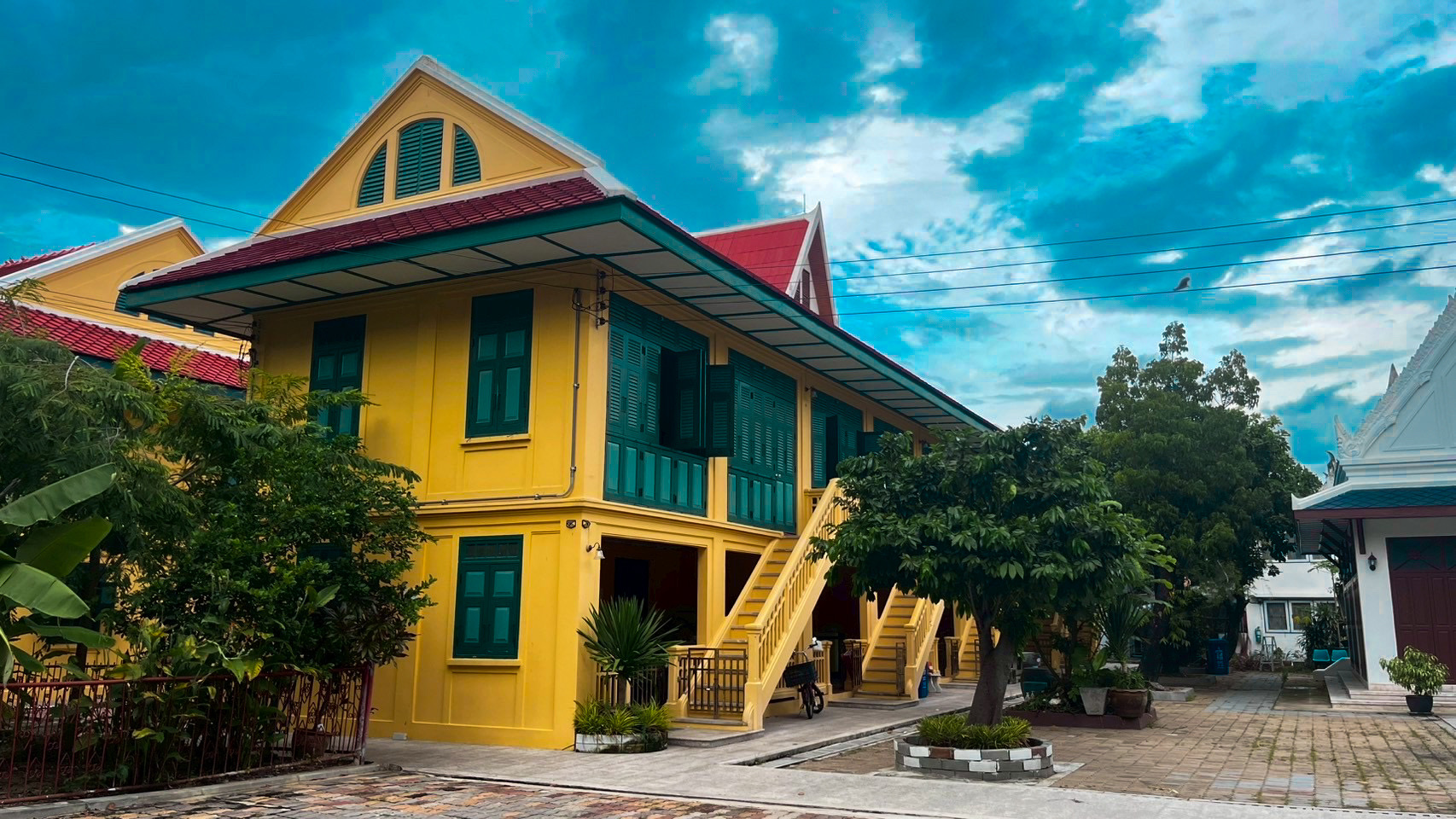 คณะบน (ศูนย์ศึกษาพระพุทธศาสนา วันอาทิตย์)