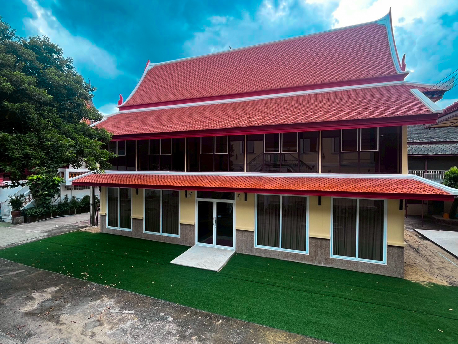 คณะบน (ศูนย์ศึกษาพระพุทธศาสนา วันอาทิตย์)