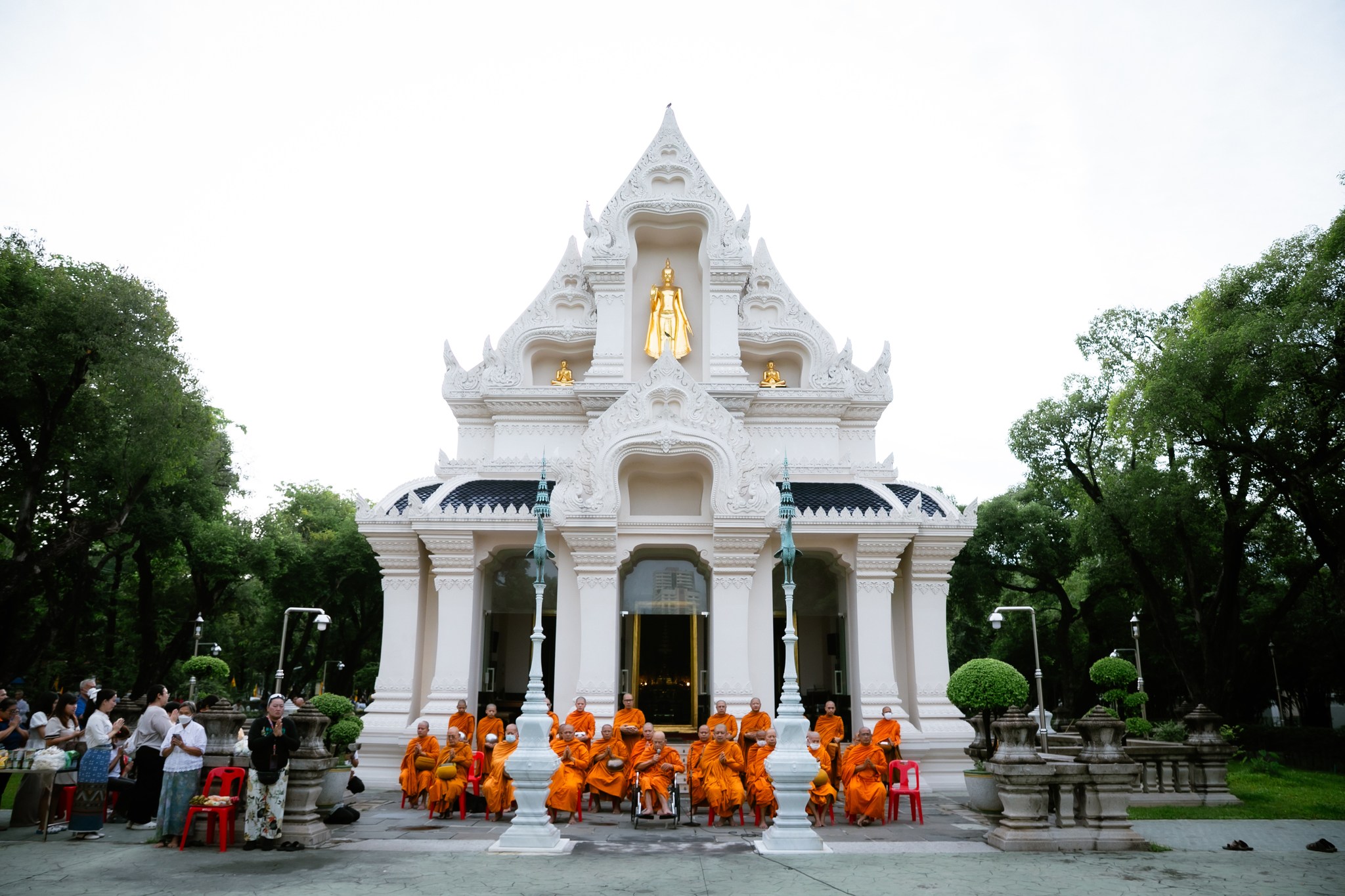 ภาพพิธีตักบาตรประจำปี