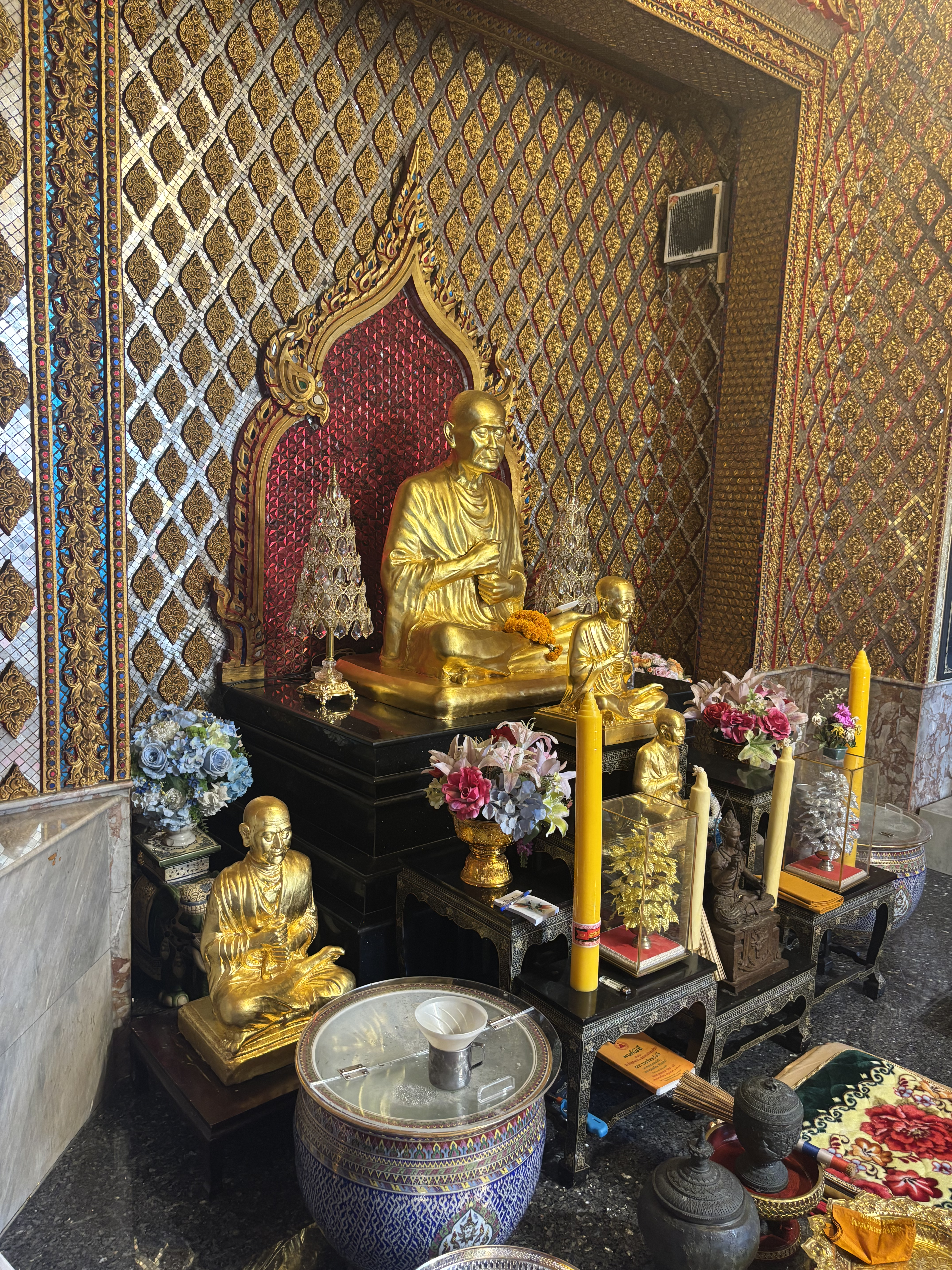 พระอุโบสถวัดใหม่อมตรส