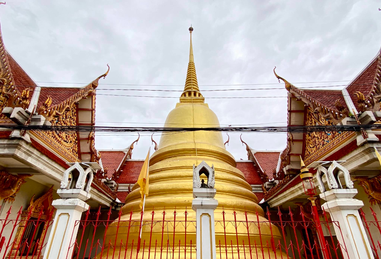 บรรยากาศวัดและพระเจดีย์ใหญ่